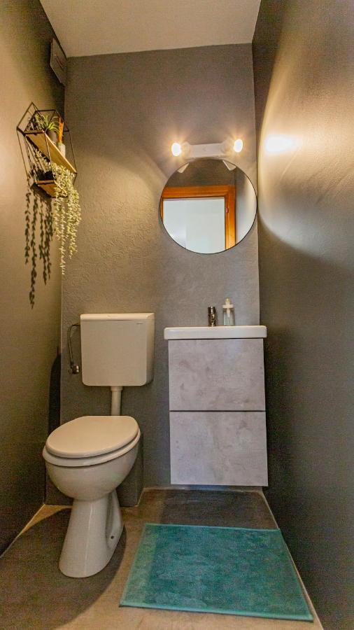 New Delux Green Garden Apartment With Hotube **** 스플리트 외부 사진