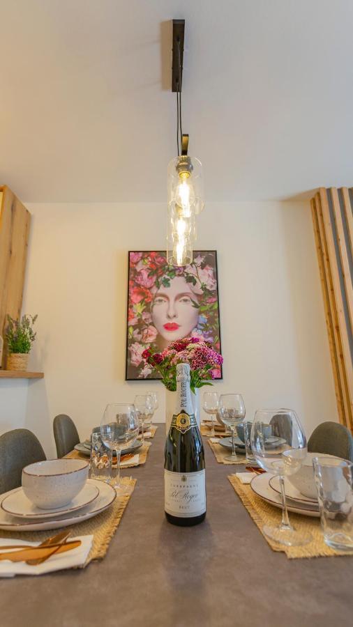 New Delux Green Garden Apartment With Hotube **** 스플리트 외부 사진