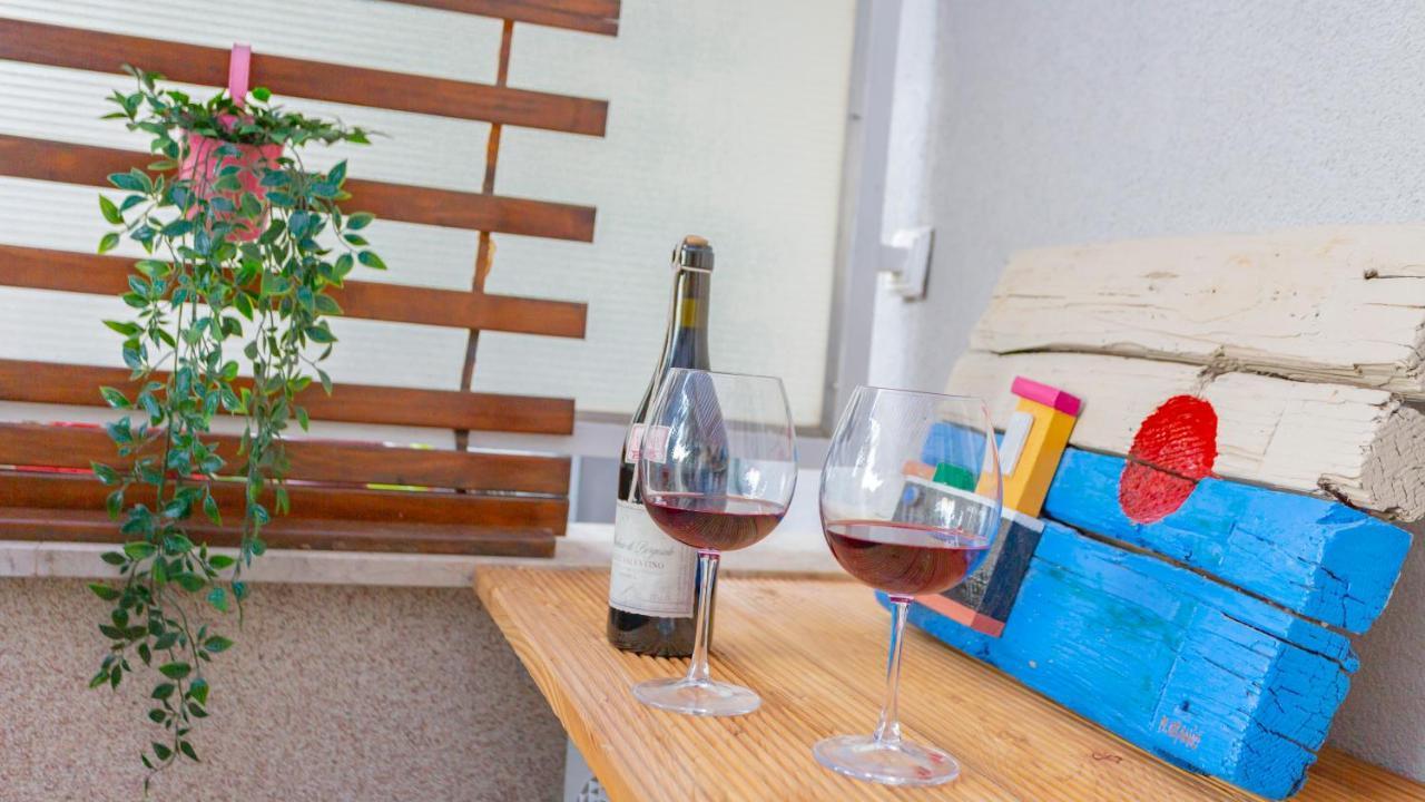 New Delux Green Garden Apartment With Hotube **** 스플리트 외부 사진